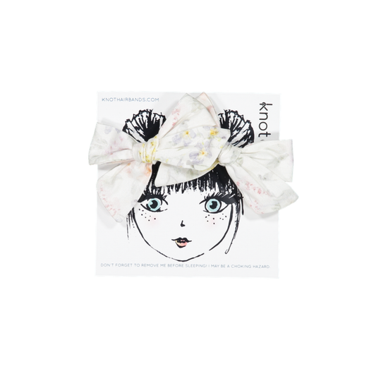 Knot White Meadow Bow Set