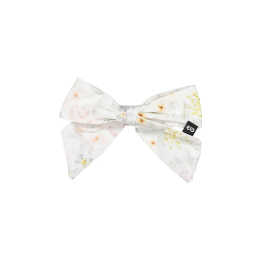 Knot White Meadow Petite Bow